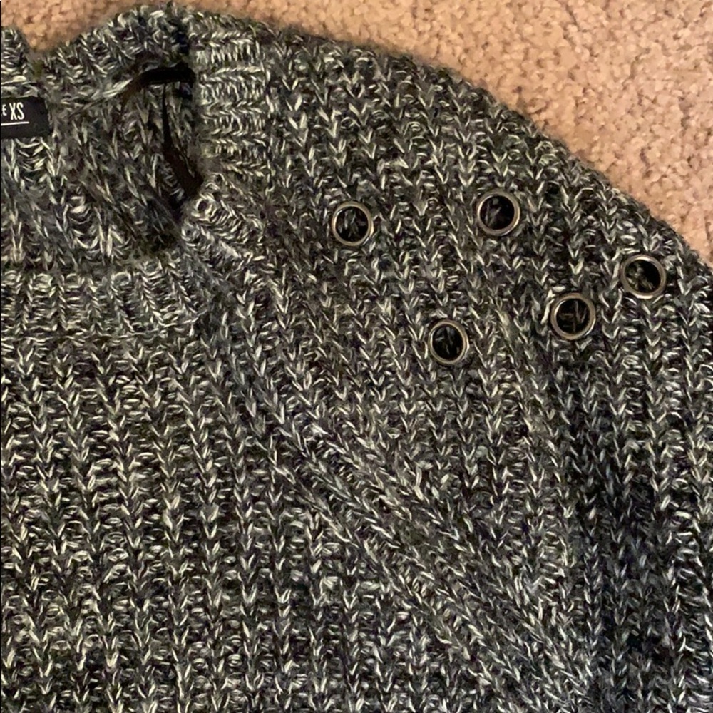 Sweater - Picture 2 of 2